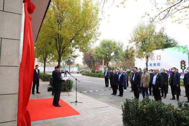 青島西海岸新區揭牌成立全市首個退役軍人鄉村振興創業孵化基地，聚焦生物肥料產業